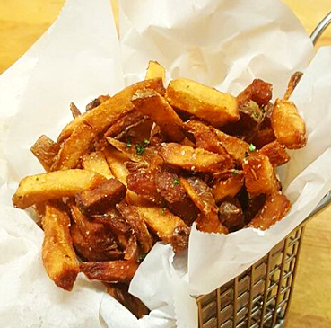JAMRehoboth's tweet photo. Don't skip the fries. https://t.co/aAestMZQlC