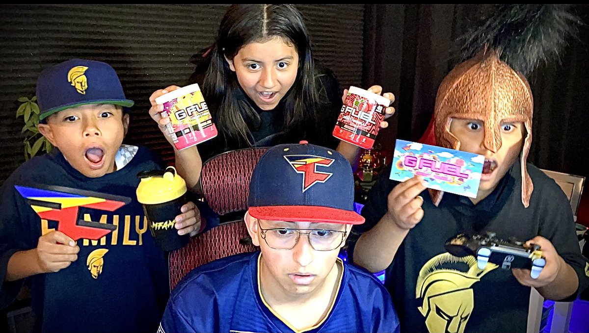 RICKMA's tweet photo. Hey, did we do it right?? @NICKMERCS @Swagg @FaZeRug @Temperrr @itsBronnyJames @K1 @SInow @FaZeClan @GFuelEnergy @GFUELesports @GammaLabs @RICKMAGAMING @RickmaJr #MFAM #GFUEL #SportsIllustrated #FazeClan #FaZeUp #FAMILY https://t.co/nK8yYELjFG