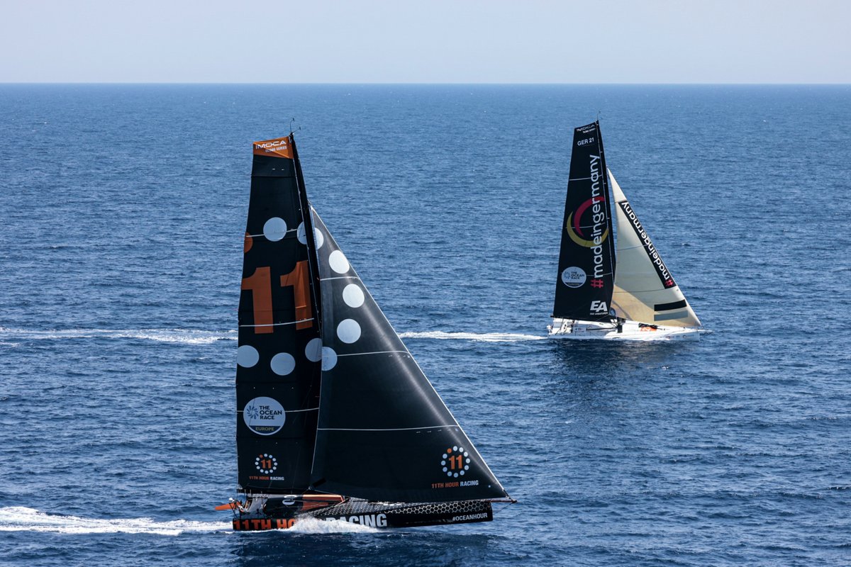 11thHourTeam's tweet photo. An epic race start from Alicante for #Leg3 of @theoceanrace Europe - 🙌 #11thhourteam were1️⃣ around the second mark before the #IMOCA fleet split on their way to #Genoa! https://t.co/xSoPnMPSG4