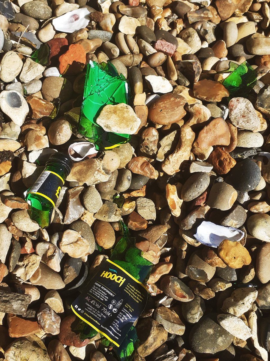 Phil_Sheppey_FM's tweet photo. a "C&amp;C Cocktail Day", (Cans &amp; Condoms "Sex on the Beach") today on beach.  Looked a great party, even found a pair of Nickers. Lots of broken bottles, BBQ's, Cigarette Lighters &amp; other assorted items. #2minutebeachclean #SeaShepherdUK #PlasticFreeSheerness https://t.co/SfVATSF5vb https://t.co/53Oqz0muQ0