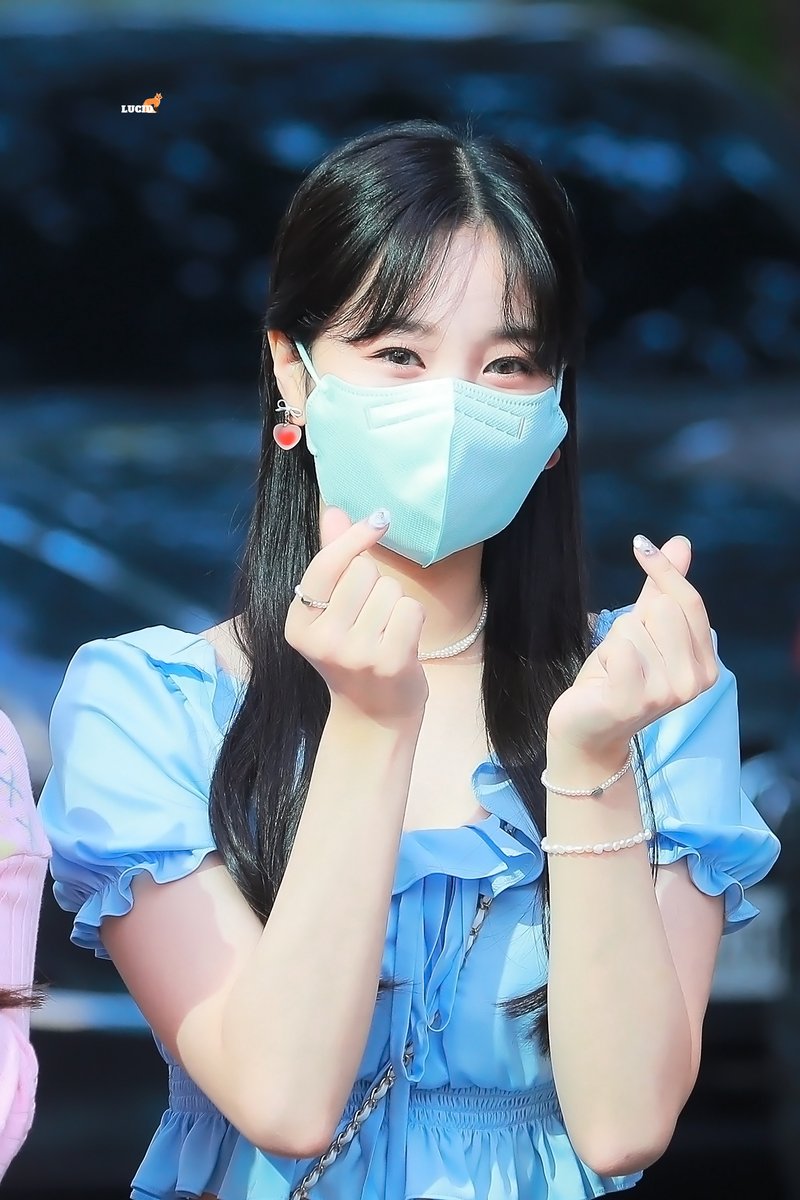 210613 여름인가봐💙

#위클리 #Weeekly #지한 #Jihan #한지효