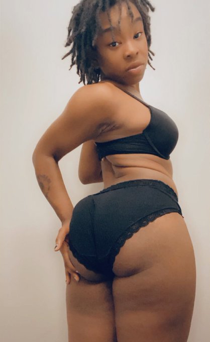 Don&rsquo;t just stand there......put your fucking nose in it!!!!!!!!!! #femdom #littlebootiesmatter #ebony<a href="/tag/ebony"class="tags"><span>#ebony</span></a><a href="/tag/goddess"class="tags"><span>#goddess</span></a><a href="/tag/femdom"class="tags"><span>#femdom</span></a><a href="/tag/facesitting"class="tags"><span>#facesitting</span></a><a href="/tag/sniff"class="tags"><span>#sniff</span></a><a href="/tag/smother"class="tags"><span>#smother</span></a>