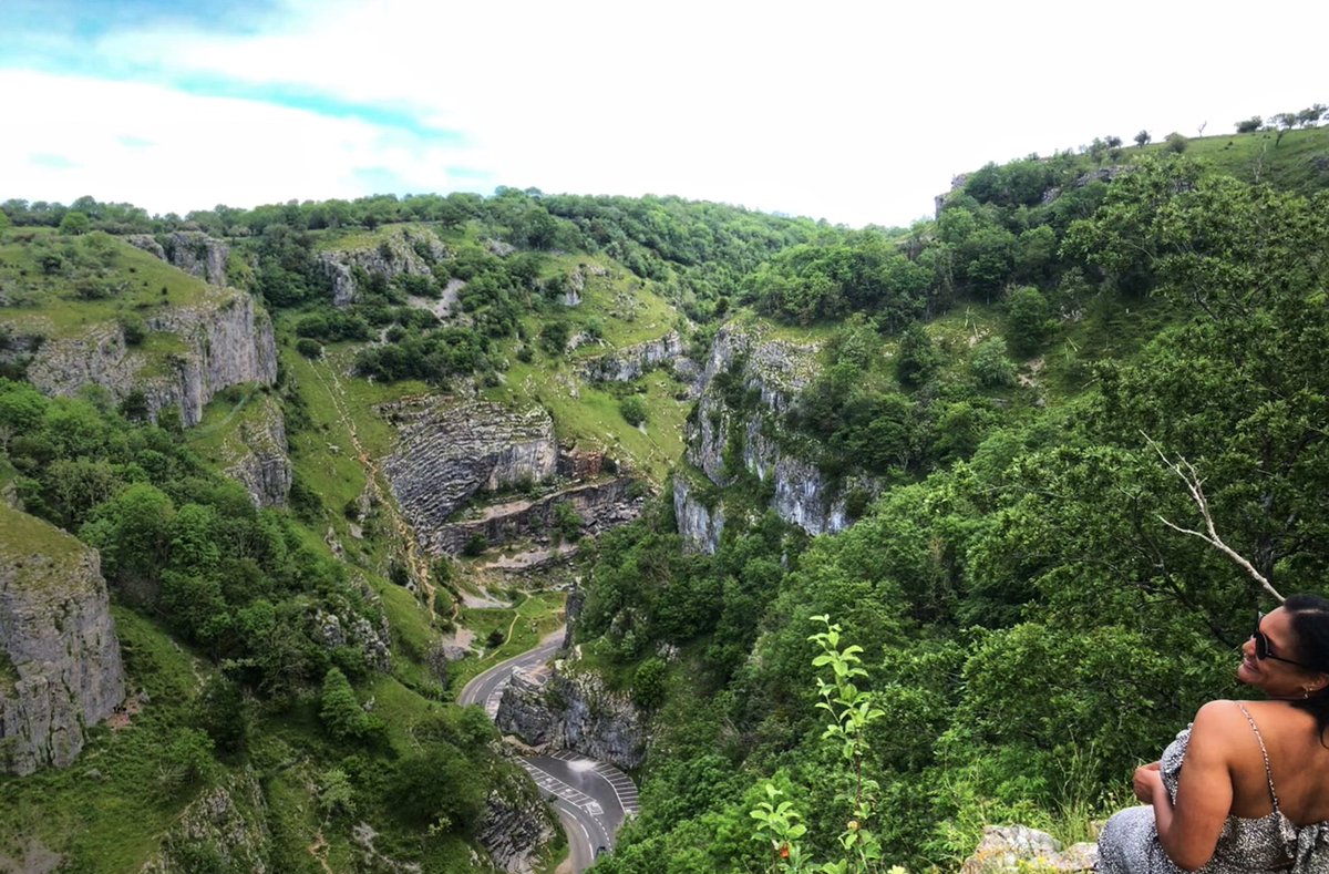 simonesaysgo's tweet image. Visit to Cheddar Gorge in Somerset in SW England. Stunning. 

Know that feeling when you first set your eyes on a place &amp;amp; get all excited? That feeling’s back..woohoo!