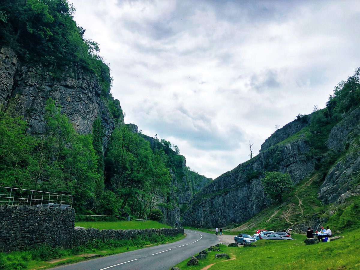 simonesaysgo's tweet image. Visit to Cheddar Gorge in Somerset in SW England. Stunning. 

Know that feeling when you first set your eyes on a place &amp;amp; get all excited? That feeling’s back..woohoo!