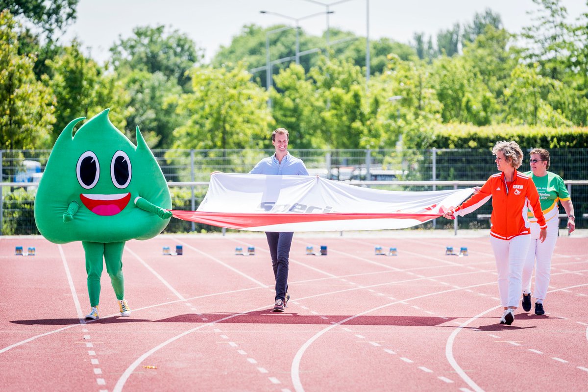 1/4 - De Special Olympics Nationale Spelen in Den Haag zitten erop. Alle vrijwilligers, sporters, coaches en sponsoren: bedankt voor jullie inzet en sportiviteit! Zonder jullie hadden wij niet zo'n mooi evenement neer kunnen zetten hier in Den Haag.
#meedoen #natuurlijk <a href="/SO_NL/">Special Olympics NL</a>
