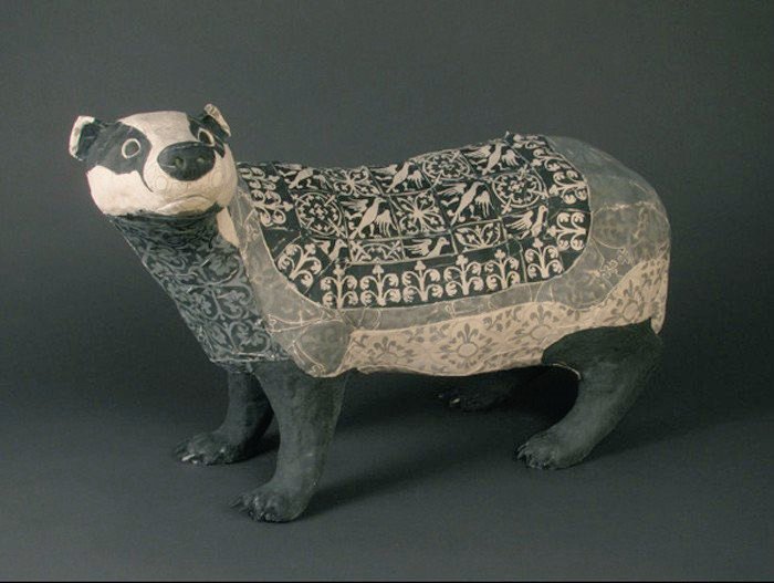 womensart1's tweet photo. Susan O'Byrne, contemporary Glasgow based Irish artist specialising in the ceramic sculpture of wild animals #womensart https://t.co/DmMjrVVBAQ