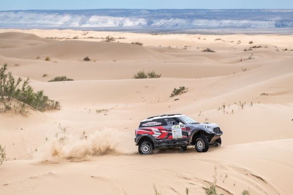 Rally Kazakhstan: Two X-raid rally cars on the podium - automobilsport.com automobilsport.com/race-categorie… photos Rally Kazakhstan #rallykazakhstan #KazakhstanRally  #kazakhstan #offroad #rally #racing #motorsport #mini #xraid #results