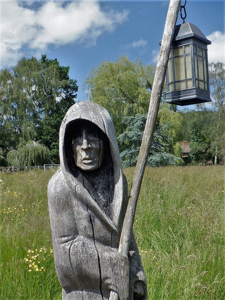 Duncan_Smart1's tweet photo. Sat 12th June 11 mile circuit on a hot day with #Hereford @RamblersGB Swardon Quarry to Mordiford, @WyeWalk , Common Hill, Paget's Wood, Lower Buckenhill, #ThreeChoirsWay, Woolhope, Canwood Gallery sculpture park, Checkley, Broomy Green, Backbury Hill YTD 549 miles #walk1000miles https://t.co/lIs5ORkH3c