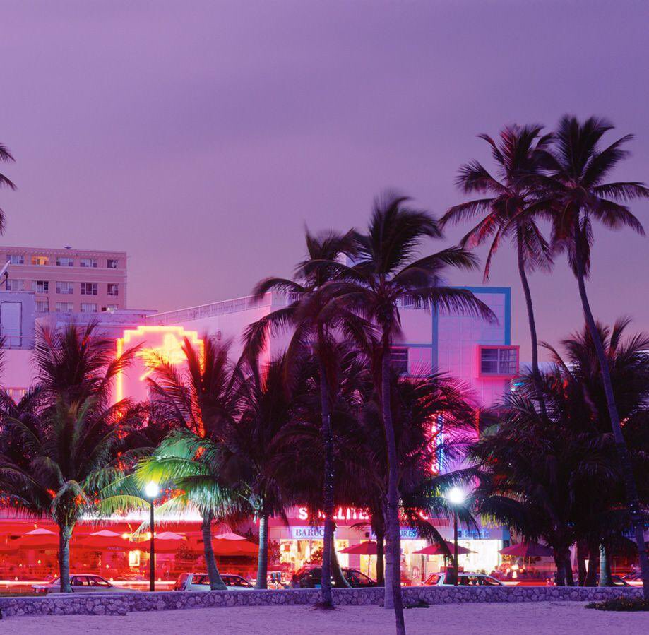 NostraFR_'s tweet photo. [THREAD] 

Question rap été 2021 ☀️🏝

Il fait beau, il fait chaud, petit thread de question sur le rap et l’été,

à dérouler ⬇️ https://t.co/cxWuse3UEU