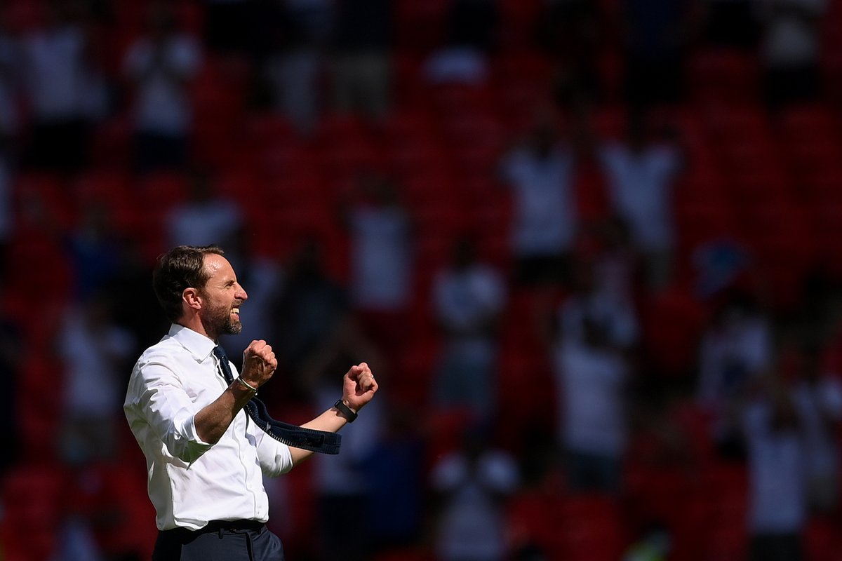 England's tweet photo. The boss. 🙌 https://t.co/02pLhbCD4r