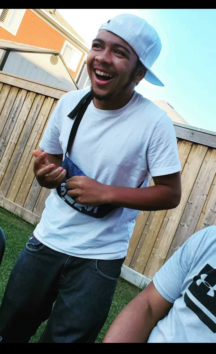 TPSOperations's tweet photo. MISSING:
Elijah Chapman, 15
- Last seen June 11, at 3:30 pm, Windermere Av + Queensway
- 5'2, 120, hair in dark cornrows, dark moustache, goatee
- Black 'Adidas' sweater with white stripes
- Black 'Adidas' pants with black stripes
- Anyone with info 416-808-1100
#GO1097484
^dh https://t.co/NIowxxLg2B