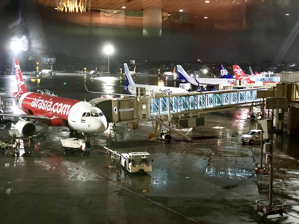 Takeoffwithguru's tweet photo. Wish you a #Seventastic 7th anniversary @AirAsiaIndia ๐ https://t.co/ArZDM0VlgD