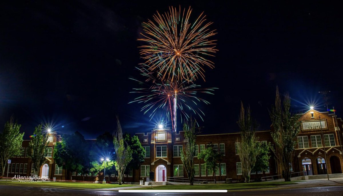 Mr. Al Baeza and his camera once again capture our graduation fireworks so beautifully! Special thanks to <a href="/avalos2oofresh/">A^2</a> and the Senior class for their hard work to make this happen. #BOWUP #IndianPride