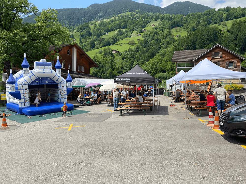 Biel_Kinzig's tweet photo. Eindrücke der Einweihungsfeier der Luftseilbahn Biel-Kinzig vom Samstag, 12. Juni 2021.
Weitere Impressionen auf https://t.co/8TEppY5wI6
#bielkinzig #einweihung #feier #freudentag #luftseilbahn https://t.co/S9NR3KM7jt