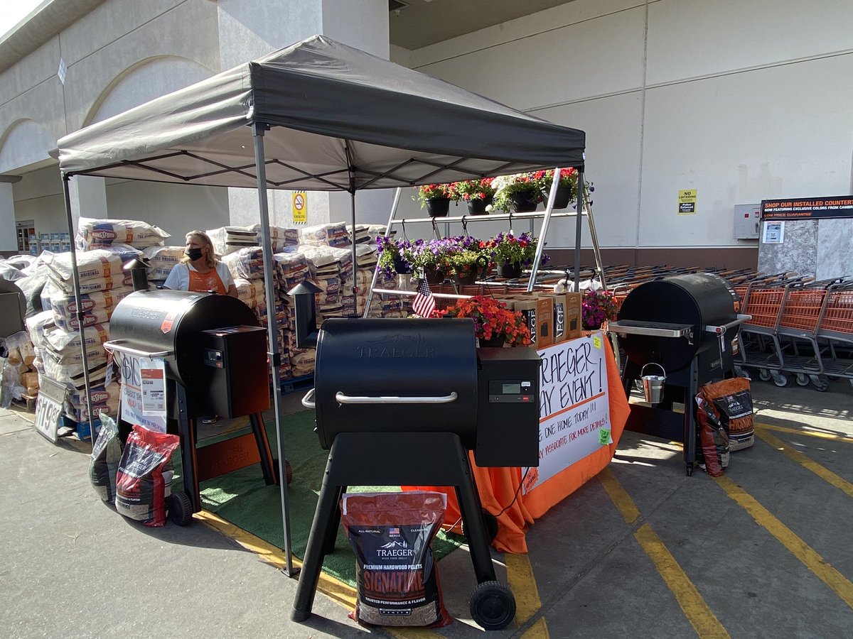 Taste the meat not the heat! $100 off select Traeger grills. Come see us at 6646 for the perfect Father’s Day gift! @HDLMPerez @downeypackerfan <a href="/MattO_HD6646/">Matthew Ohrberg</a> <a href="/Elliottwakeman3/">Elliottwakeman</a> <a href="/MelinaKalhor/">Melina Kalhor</a>
