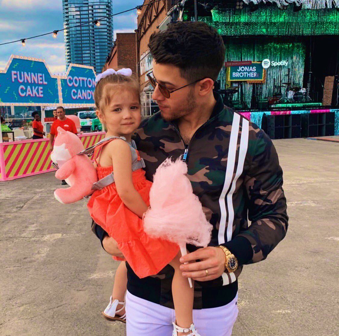 As duty of the favorite uncle, I brought my niece to see my brothers and I tonight at #SunsetFest Day #3.