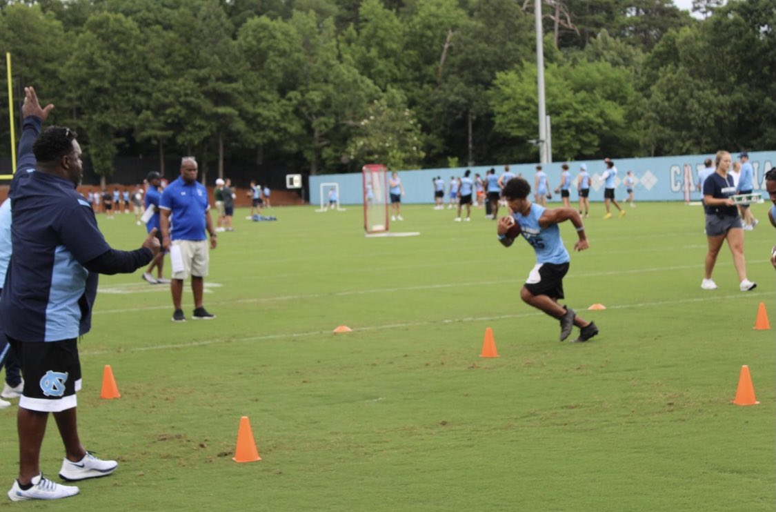 IsaacWooten24's tweet image. When the competition is getting worn out and tired, that’s when I turn it up even more and smoke em💨😈 @ravafit has been getting me ahead of the curb🙏🏾💙🤍@coachmeans_20 @TarHeelFootball @NCHSBlueSheet @iknowjacksports @DJSummersdj @Louisburg_FB @Coach_McComb @CoachMGoggans