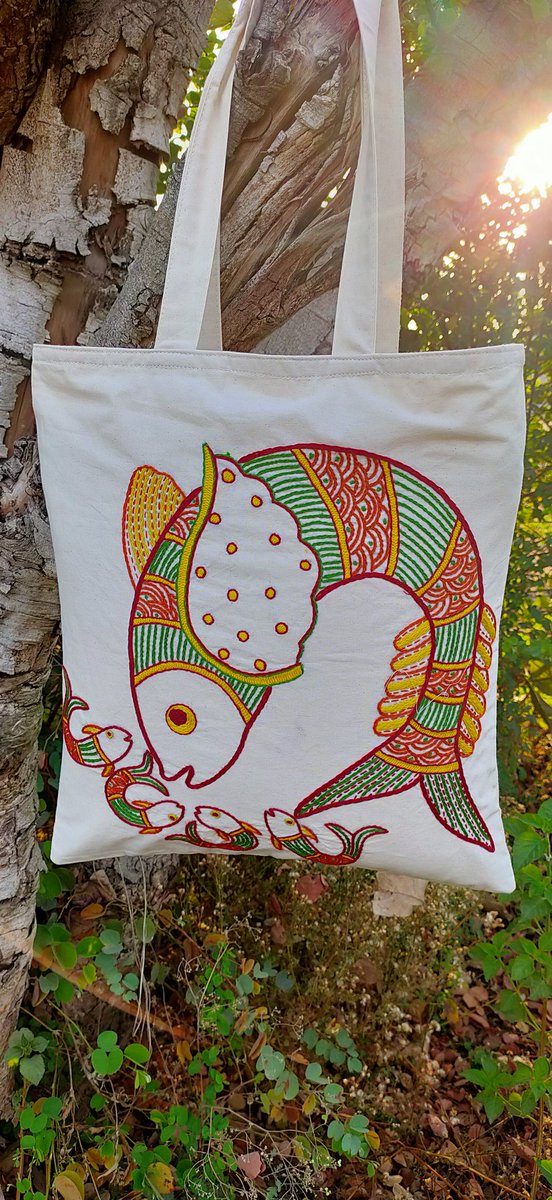 Ahambhumika's tweet photo. Dear friends , we need to sell atleast 100 - 120 tote bags this week so that we can resume work in July 1st week in the village.
Not a big issue if all you support by shopping and with RT. https://t.co/sJNy9KrtM7