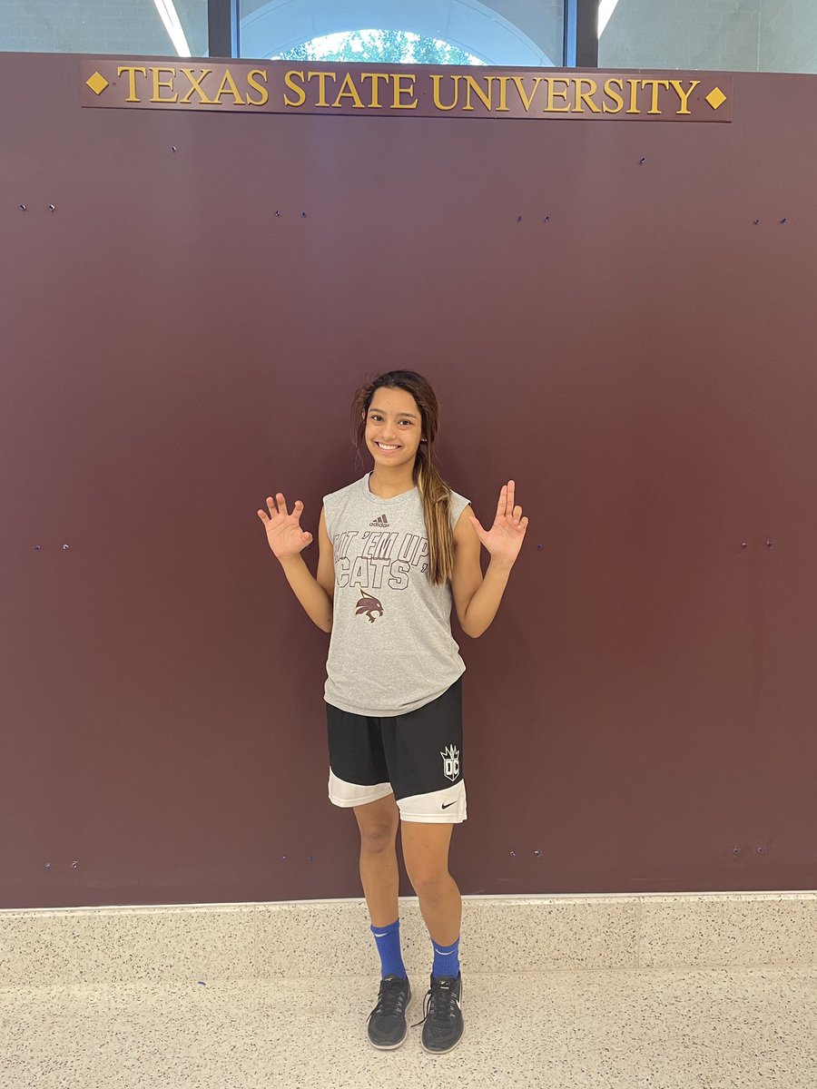 cpanuco23's tweet photo. Honored to have received the 1 on 1 award at the Texas State Elite Basketball Camp @TXStateWBB #eatemup https://t.co/FLzKPrI5Kk