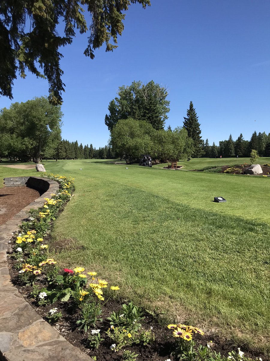 EdmontonCountryClub tweet media