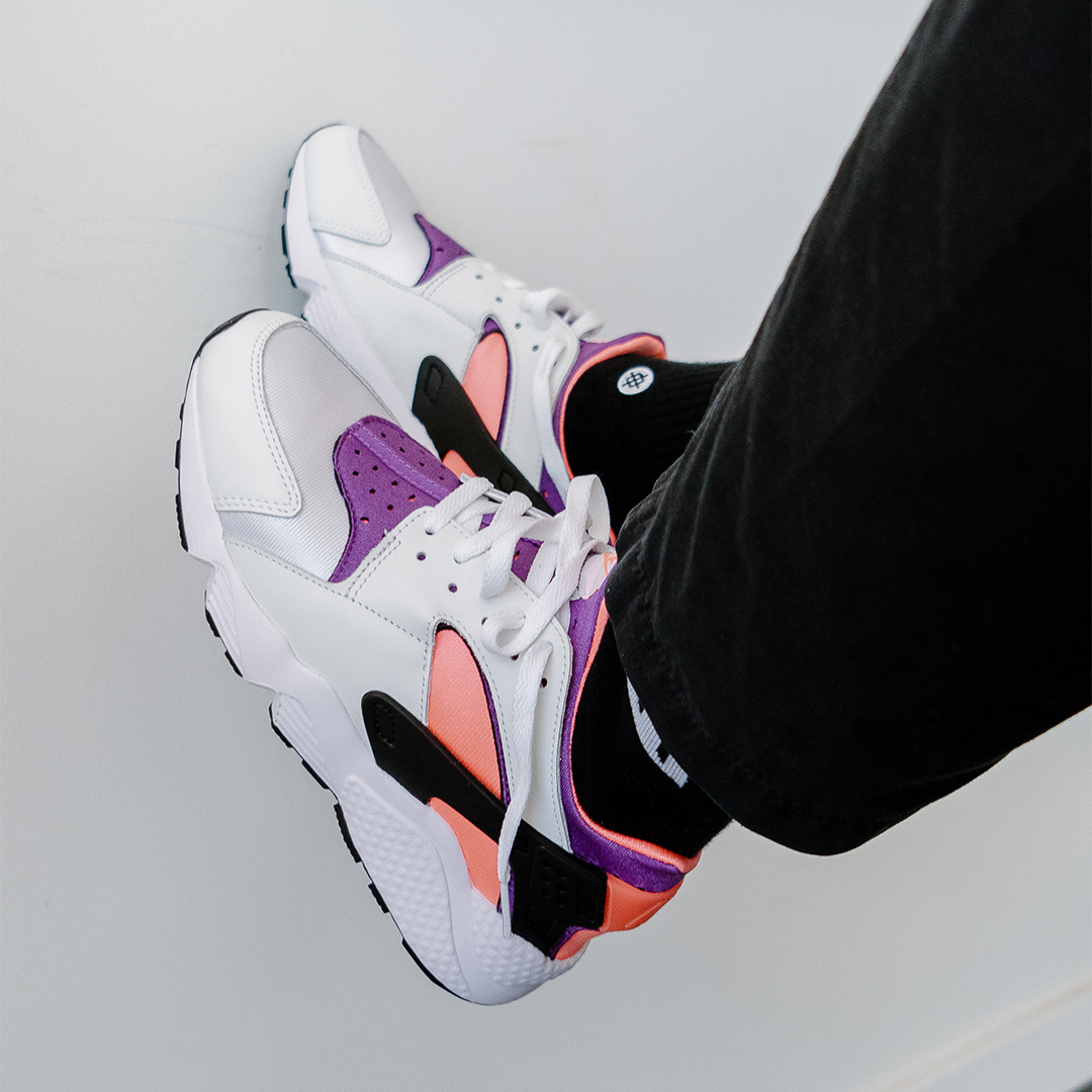 Conmemorativo protesta ambiente Twitter-এ STRAP: "The Nike Air Huarache gets all dressed up in "Bright  Mango." Get'em now at https://t.co/e8SdXdgEi2 - Las nike Air Huarache  vienen vestidas en un tono "Bright Mango" Disponibles en  https://t.co/e8SdXdgEi2 #