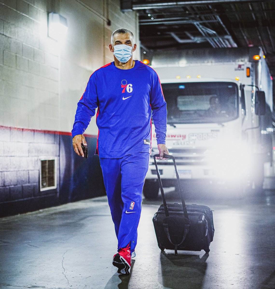 Phillies's tweet photo. ‘Tis the szn.

#HereTheyCome https://t.co/J1aOykjcoq