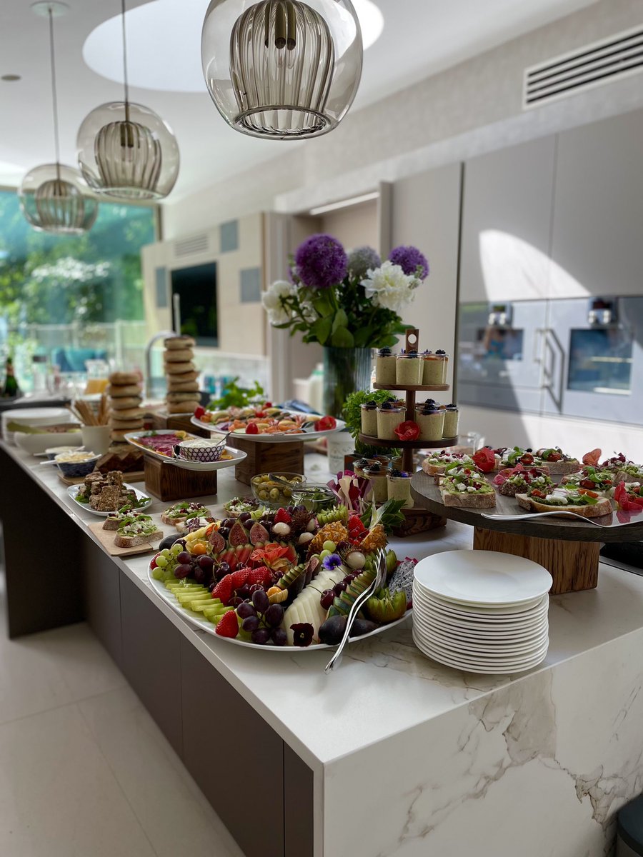SamP_Kitchen's tweet photo. What a beautiful day for a brunch and working in this kitchen was a dream (especially the AC!)😍Lovely chilled out vibe today and guests who are foodies always make my job so easy 💗 https://t.co/IrpuoxIj5U