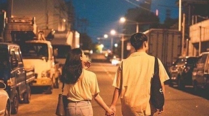 "تَذكر إن الشَخص الصحيح لن يَمل منك أبداً."⁦❤️⁩