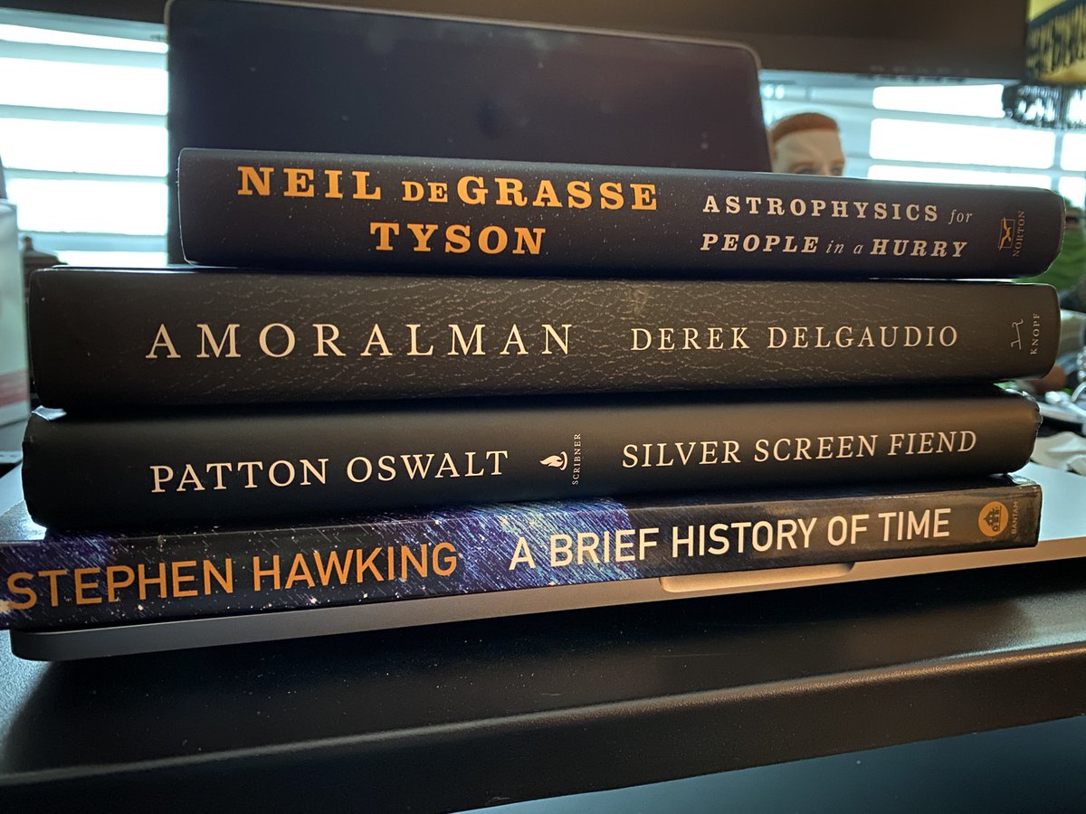 Michael_Aiello's tweet photo. Vacation mode engaged! My beachside reading this week! 
@neiltyson 
@derek_del 
@pattonoswalt 
#StephenHawking https://t.co/vDOZ4Iho8g