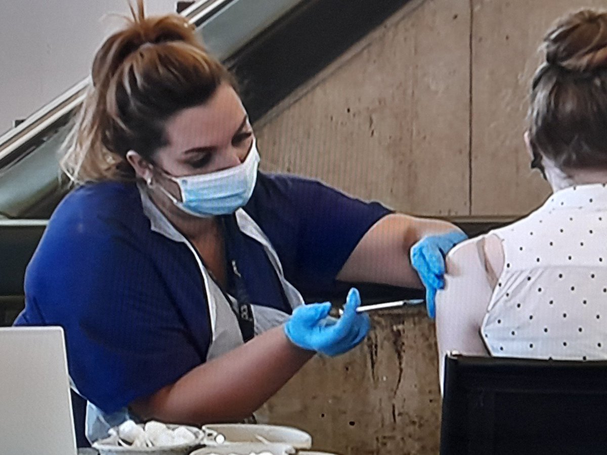 robinh_7's tweet photo. A great bit of Vaccination coverage by the BBC today💉 https://t.co/cwAJTETXe4