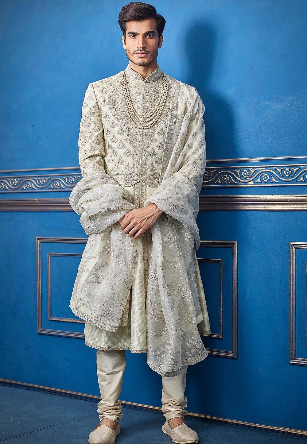 mughal sherwani
