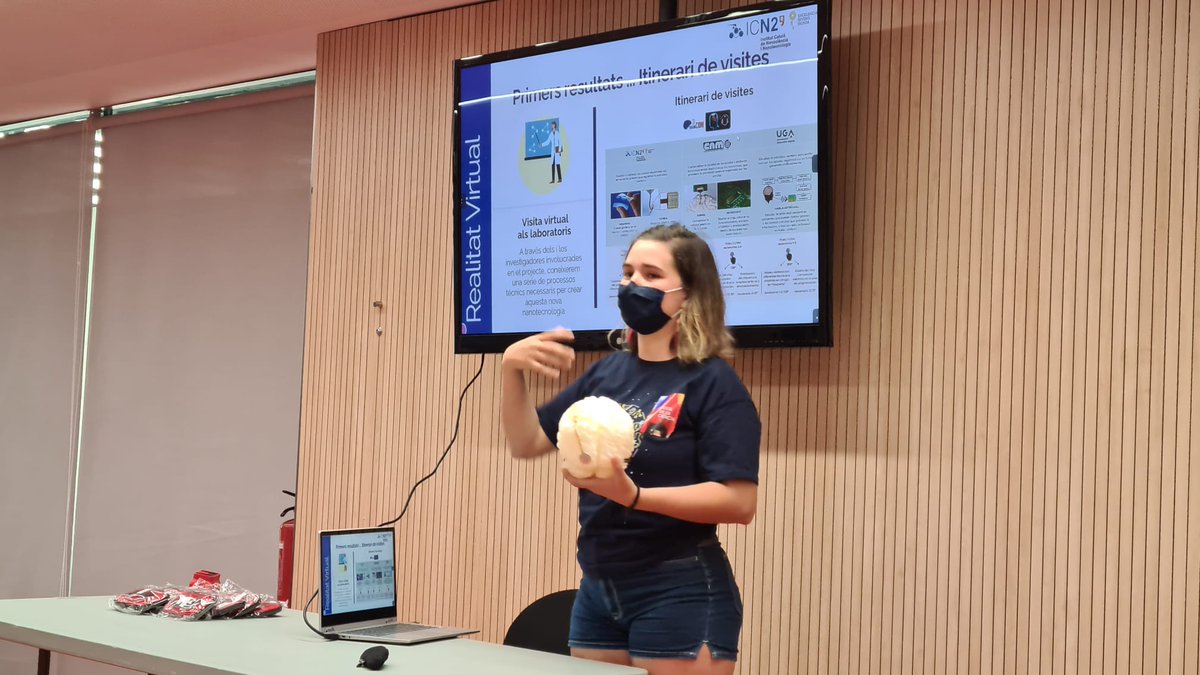 Catalan Institute of Nanoscience & Nanotechnology (@icn2nano) on Twitter photo <a href="/BrainComEU/">BrainComEU</a> vol emprar dispositius basats en #grafè per recuperar la parla en pacients que la han perdut després, per exemple, d'una afàsia. Els dispositius interpretaran l'activitat neuronal motora per generar el so que el pacient voldria emetre.
No és ciència ficció! <a href="/BrainComEU/">BrainComEU</a> vol emprar dispositius basats en #grafè per recuperar la parla en pacients que la han perdut després, per exemple, d'una afàsia. Els dispositius interpretaran l'activitat neuronal motora per generar el so que el pacient voldria emetre.
No és ciència ficció!