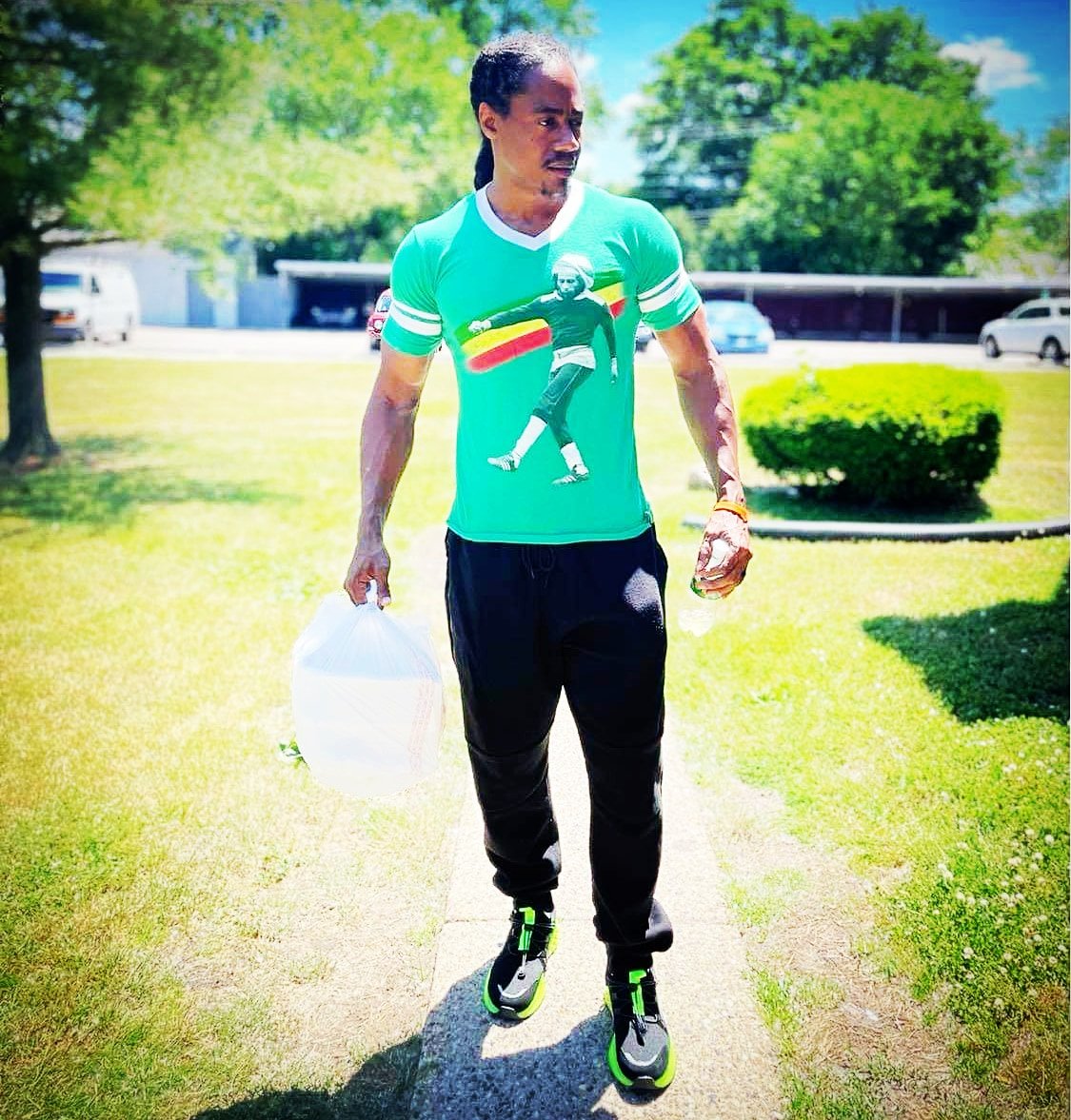 Nuthouse897's tweet photo. #BaeCaughtMeOffGuard
#BobMarley https://t.co/fNtWSB7YYc