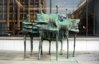 In this article, we bring a brief summary of the history, influences and legacy of #PaintersEleven, a pioneering group of #abstract artists living and working in Canada during the 1950s.

ideelart.com/magazine/paint…