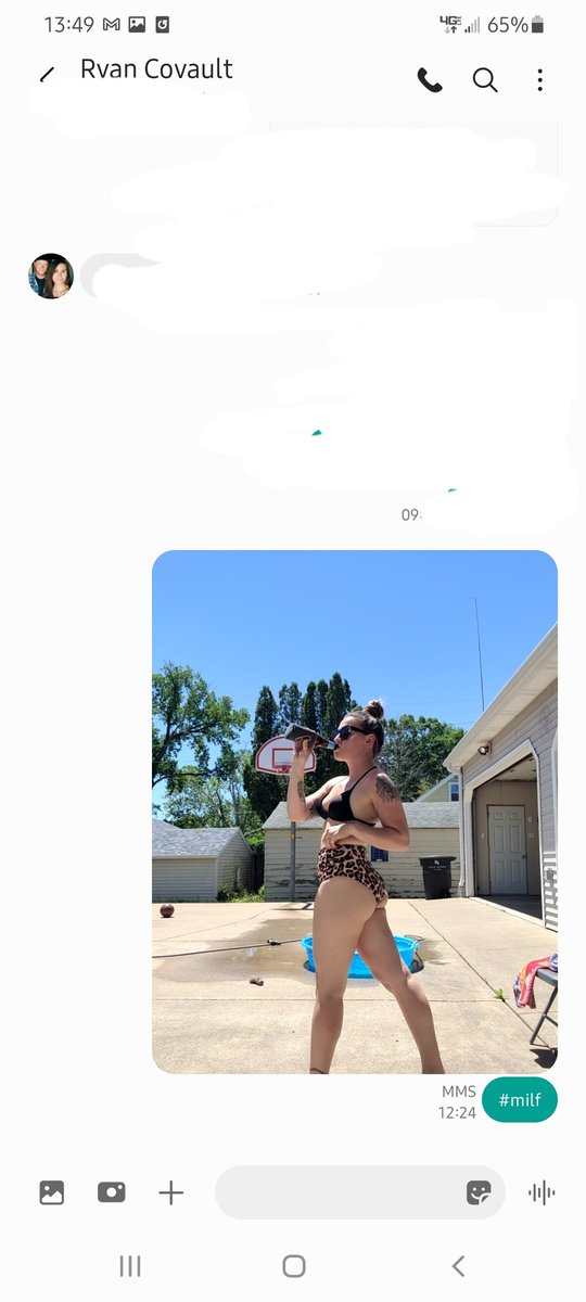 emmagstew's tweet photo. My husband vs my best friends when I send them a pic. 🙄🥺❤ https://t.co/qzZjsLtCx0