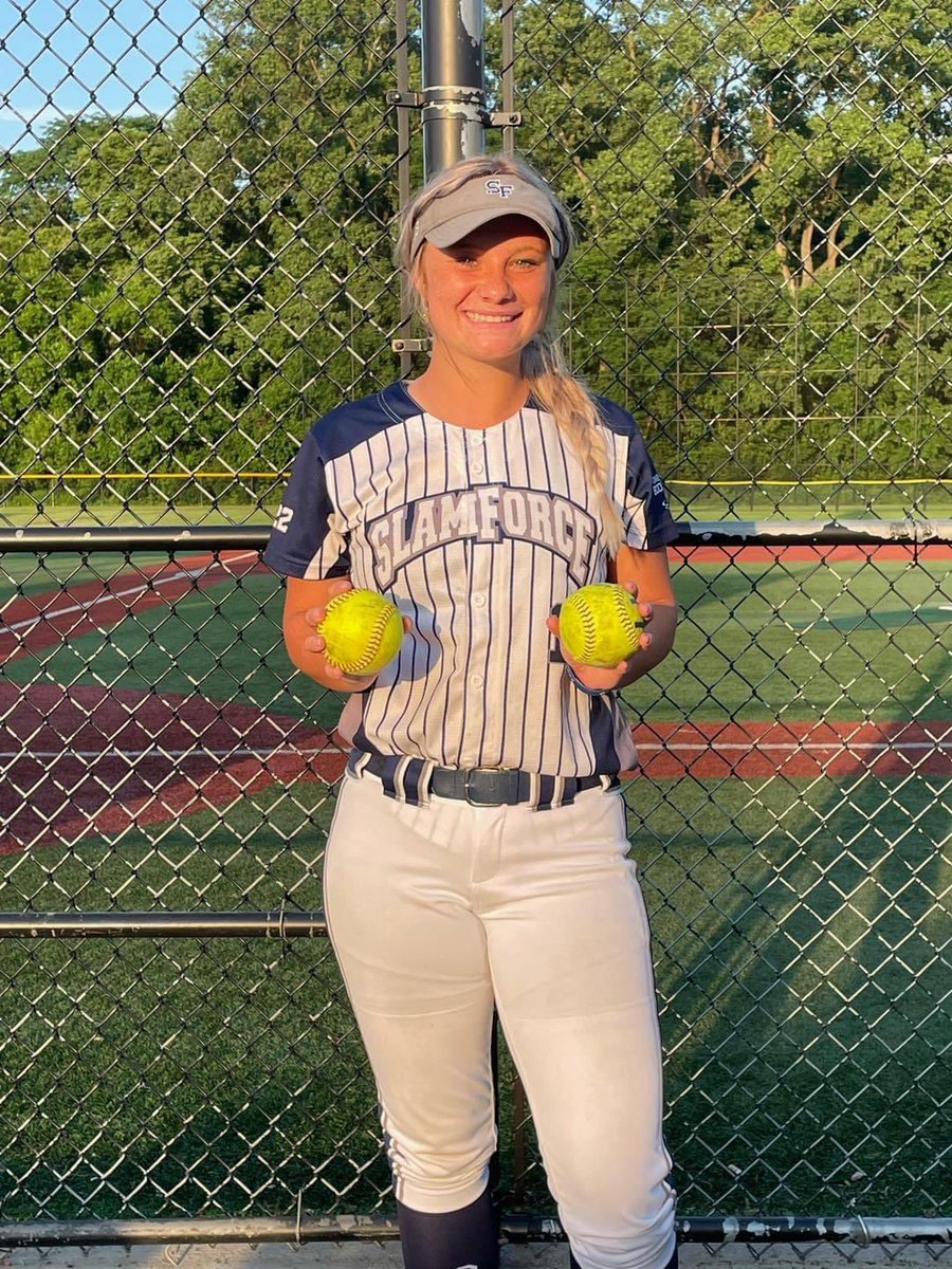 slamforce16u's tweet photo. Deja Vu? Nope, these ladies did it again. On the second day of pool play, Tracey Zurfley (unsigned c/o 2021) and Laura Kohmann (commit c/o 2021) each with absolute bombs. Kenzie Ward (unsigned c/o 2022) with back to back shots once again. The bomb squad! https://t.co/S5jrACMm7F