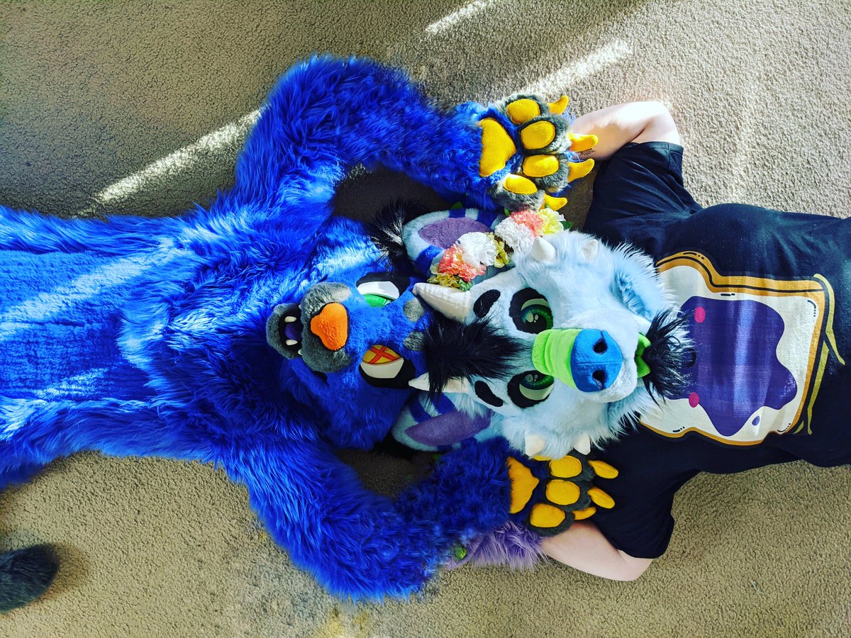 Thatguybuster's tweet image. True blue dudes