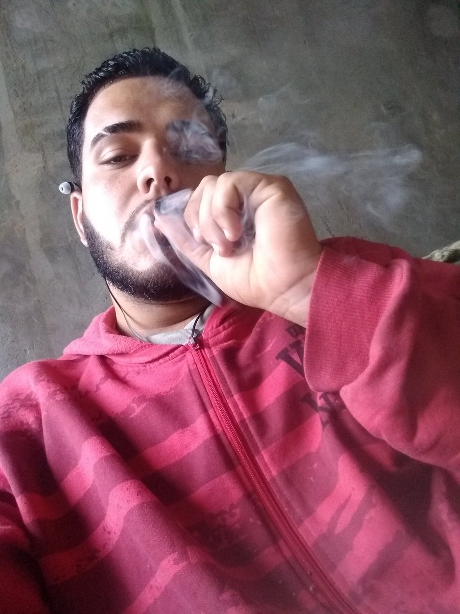 2ndabxd's tweet photo. Subiu 😗💨🤫 https://t.co/0wDzEGFcMb