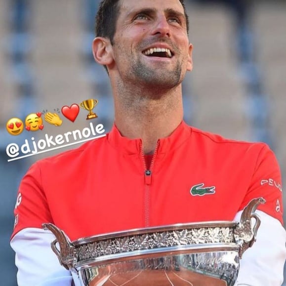 Monik17_Belen's tweet image. Felicidades @DjokerNole 🇷🇸! Campeón de @rolandgarros 2️⃣0️⃣2️⃣1️⃣ 💪🏆🗼🔥👑🎾🐊🙌👏👏
#2rg
#19gs