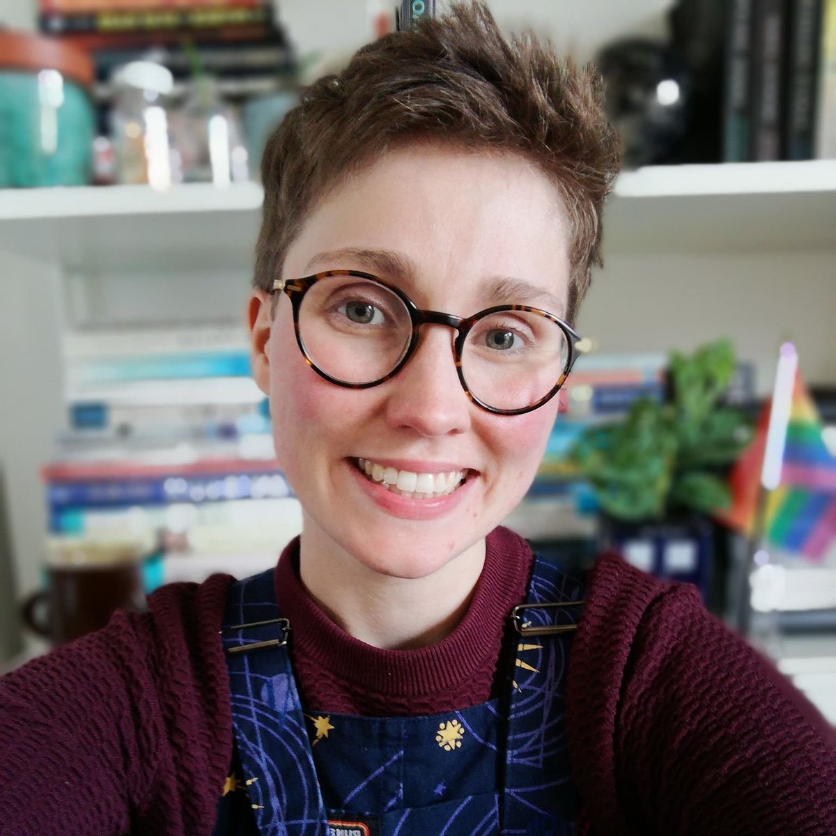 DecodingLifePod's tweet image. Happy Sunday ☀️ We have a fantastic episode coming out with @notsoscify tomorrow talking about all things science communication! Keep your eyes peeled👀
#scicomm #Science #Genomics #WomenInSTEM #Career 
@engageWCS @wellcomegenome @ConnectingSci @wellcometrust @eusci @EdinburghUni