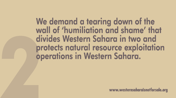 WsnsOrg's tweet photo. ➡️ We demand the collapse of the wall of humiliation and shame that divides Western Sahara in two and protects natural resource exploitation operations. #WSNS #StopThePlunder @SiemensGamesa 

✍️https://t.co/fm8WBA23TU https://t.co/Go1JFqponE