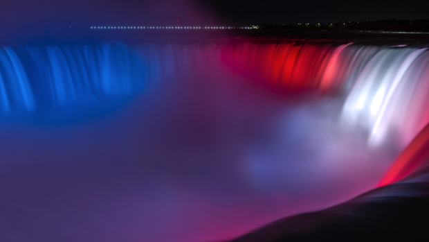 BarDown's tweet photo. Niagara Falls will light up red, blue, and white in support of the Montreal Canadiens

MORE @ https://t.co/4NP1GXpOzH https://t.co/q3tCZtu9ry