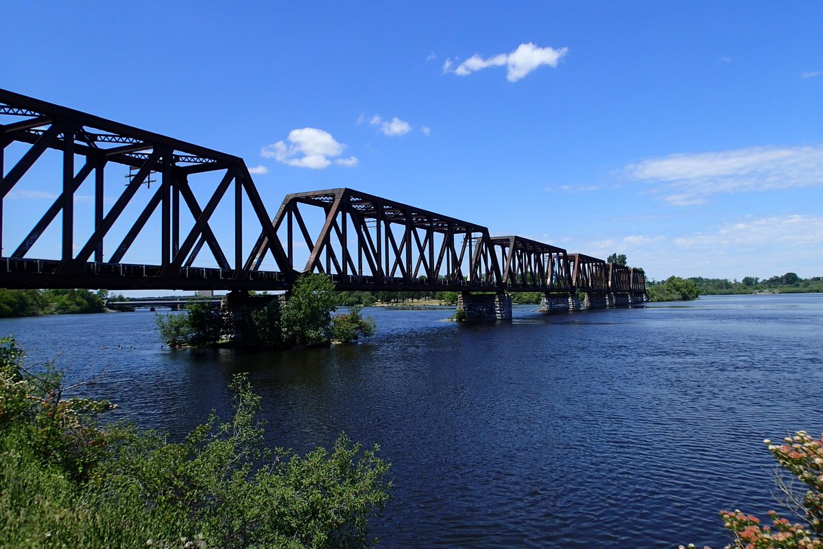 MortenLidegaard's tweet image. A hot but nice run along the Ottawa River and Rideau Canal: 22.5k in 29ºC😋🌞
Hope you've had a splendid Sunday 😊
#IStartHere @OttawaMarathon @runottawa 
#TeamNuun @nuunhydration 
Yay 😀🥳#mmrun 99+100/100 @MegaMeterRun 
#MyOttawa and beyond...