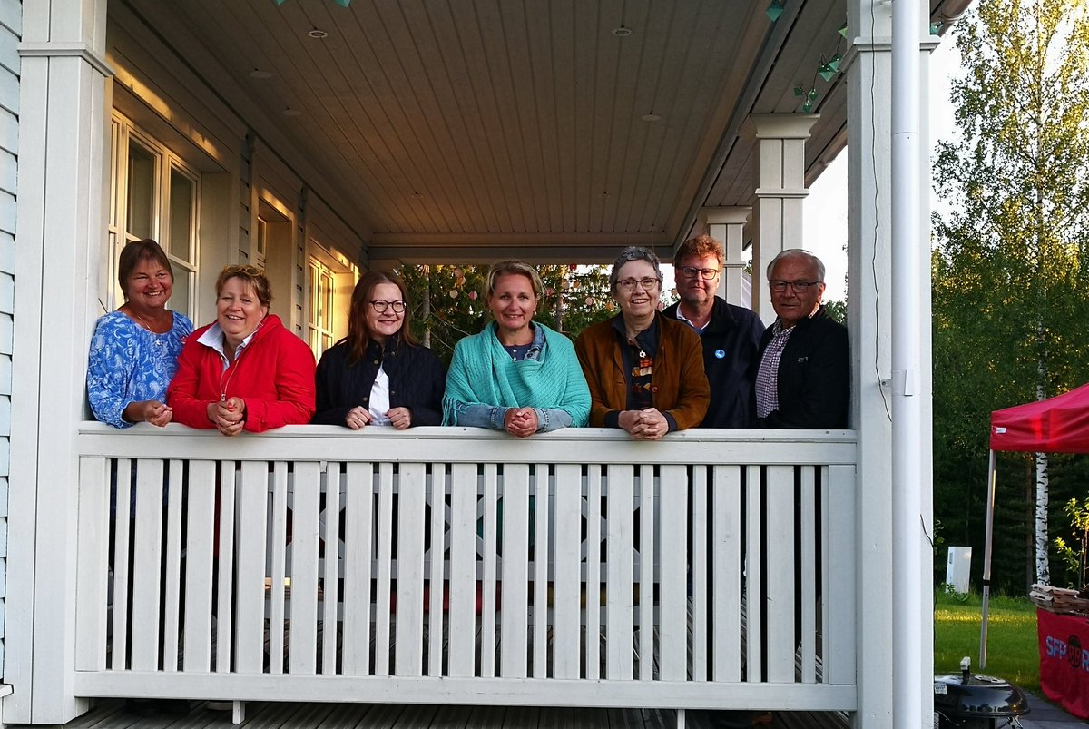 SFPSibbo's tweet photo. 🐞 SFP i Sibbo tackar alla väljare för förtroendet som det största partiet i Sibbo och gratulerar alla 14 invalda SFP:are. Vi ser fram emot att jobba tillsammans för Sibbo under de kommande fyra åren #näradig #SFP #Sibbo https://t.co/FepLFzlVDJ