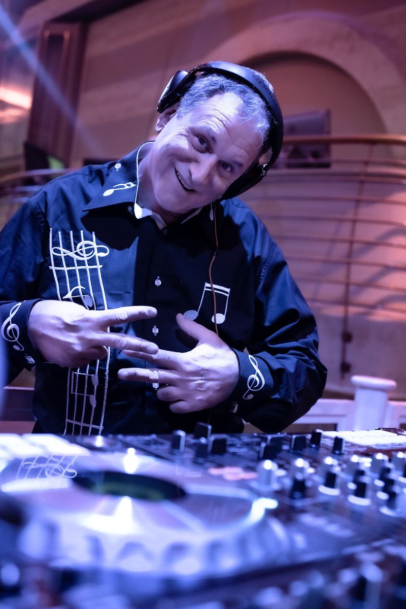 Spinning on the wheels of steel! Best Job EVER!! Book me djrockinronnie.com