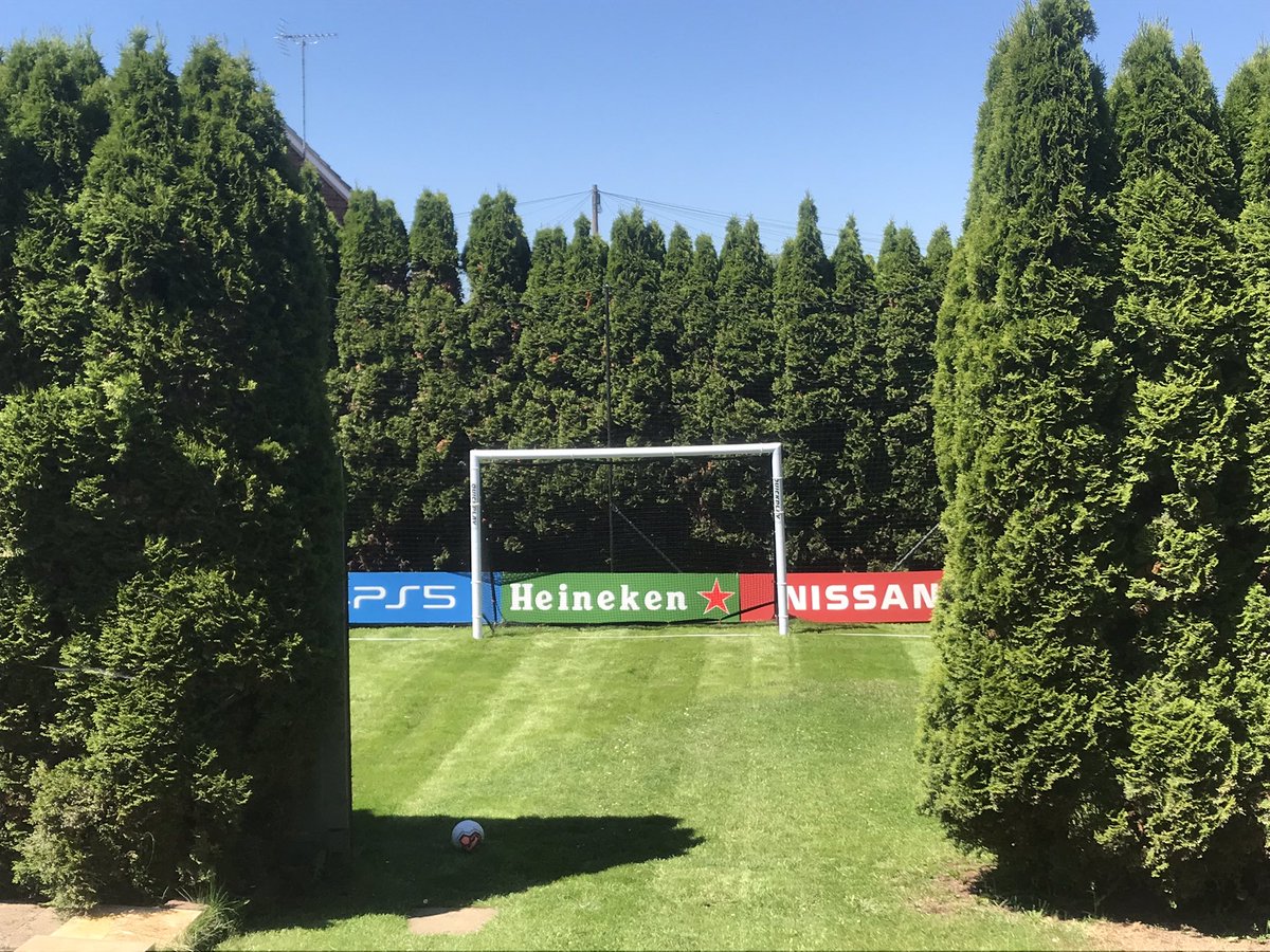 Three points for #ENG and back garden goals, what a day <a href="/jeorgewedge/">Jeorge Wedge</a> @AndyDutnall <a href="/Dutton_Ricky/">Ricky</a> <a href="/WoolfJamie/">Jamie</a>