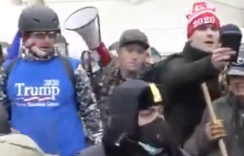hunter2187's tweet photo. @CoryCullington Great find Cory! We now know, that Sean Michael McHugh #Sean59AFO is the guy with the bullhorn next to #Turbo57 in blue.
There is a Parler video from the North, where you can also hear someone calling for a Sean.
#SeditionSelfDoxxing
https://t.co/rRAZk5G24e https://t.co/tJVKeVoAjJ