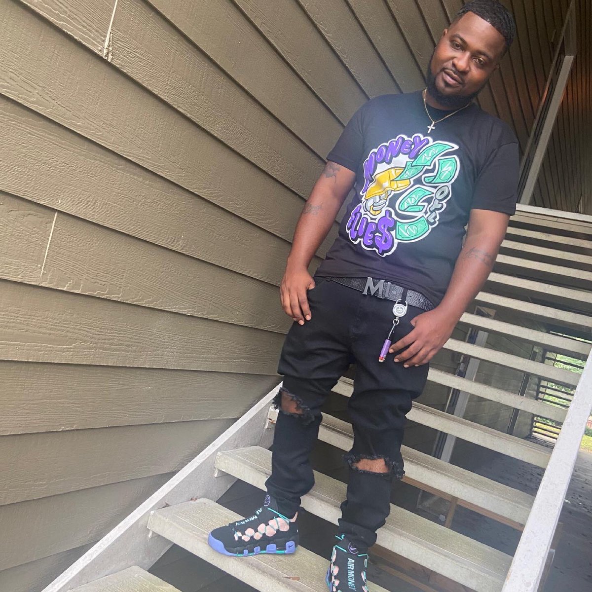 Don’t compare me to ya Babydaddy baby he a local joka