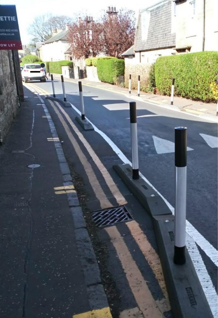 TrafficLow's tweet photo. This section of the school journey on Manse Road is improved thanks to Spaces for People. The white car (in the after pic) parked on double yellows causing an obstruction & was joined by a pavement parking Range Rover, but the narrowest section was clear! #ThanksForTheSpace https://t.co/Wfiobnto7S