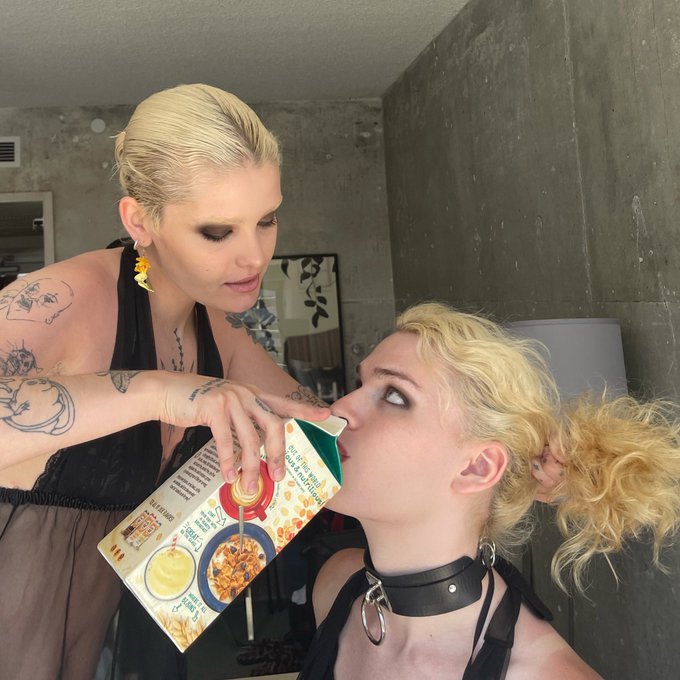 all good girls can have a taste. https://t.co/24RFSTS5GQ